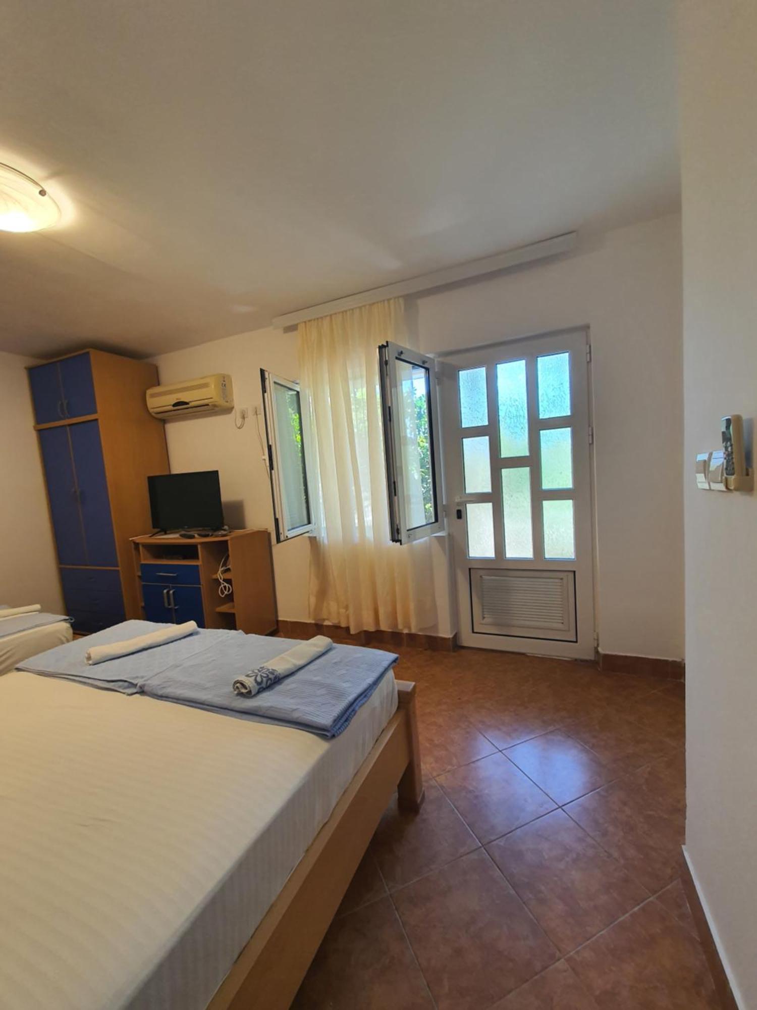 Apartments Petkovic Petrovac Εξωτερικό φωτογραφία