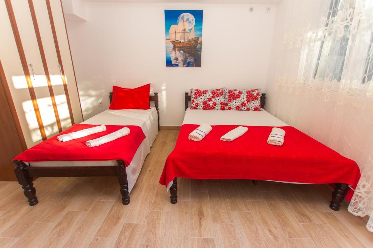 Apartments Petkovic Petrovac Εξωτερικό φωτογραφία